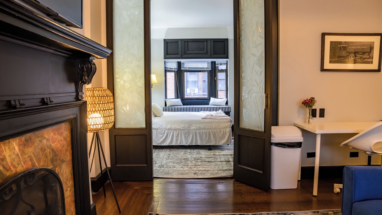 Photo of Bedroom in Midtown
