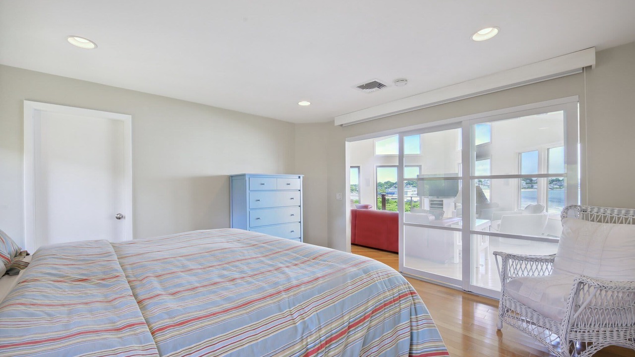 Photo of Bedroom in Bonnet Shores