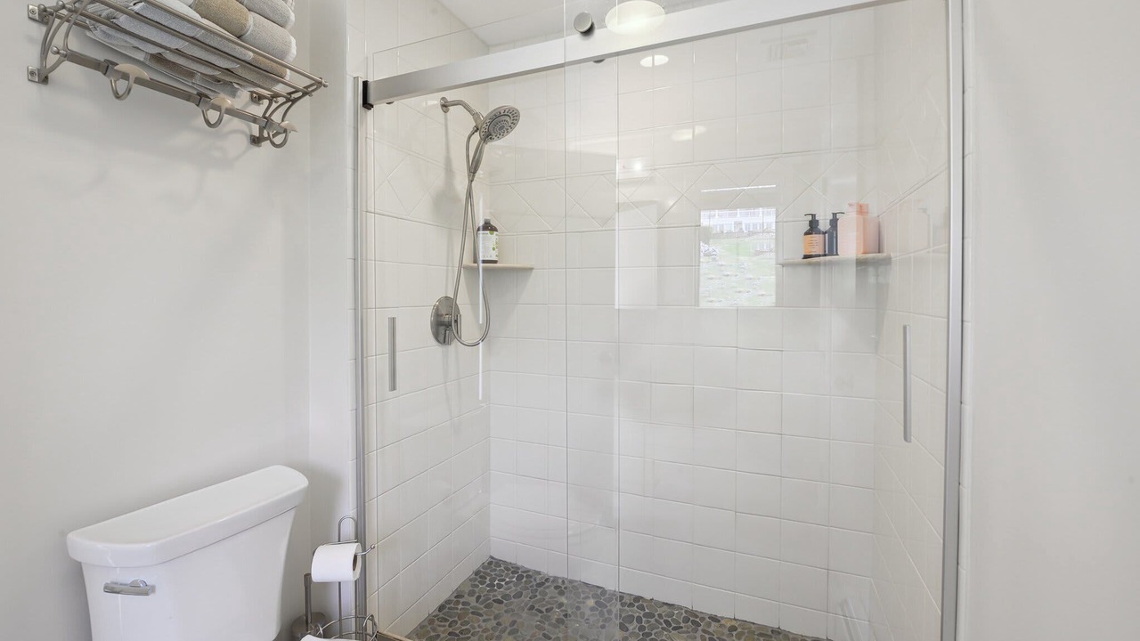 Photo of Bathroom in Bonnet Shores