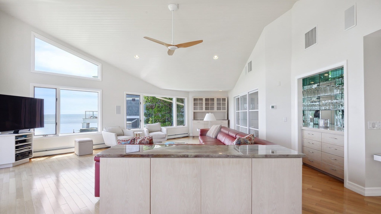 Photo of Livingroom in Bonnet Shores