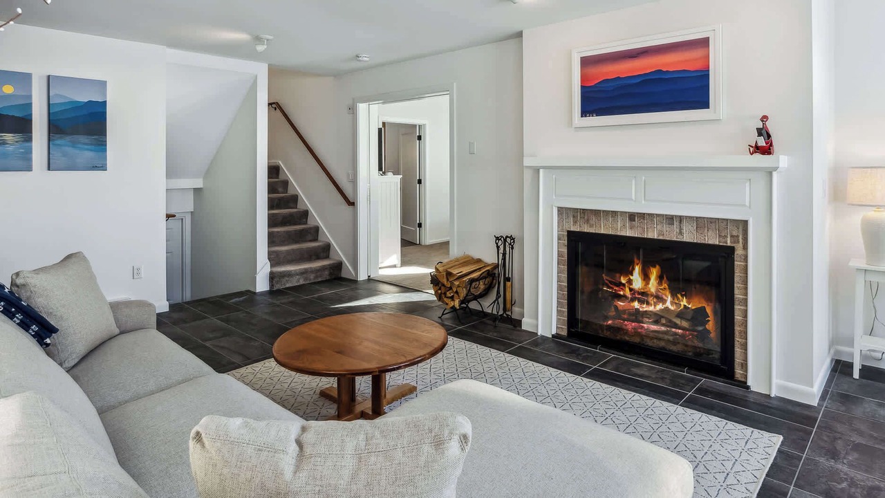 Photo of Livingroom in West Hartford