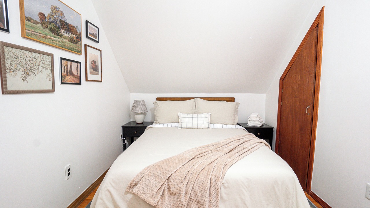 Photo of Bedroom in Winter Hill