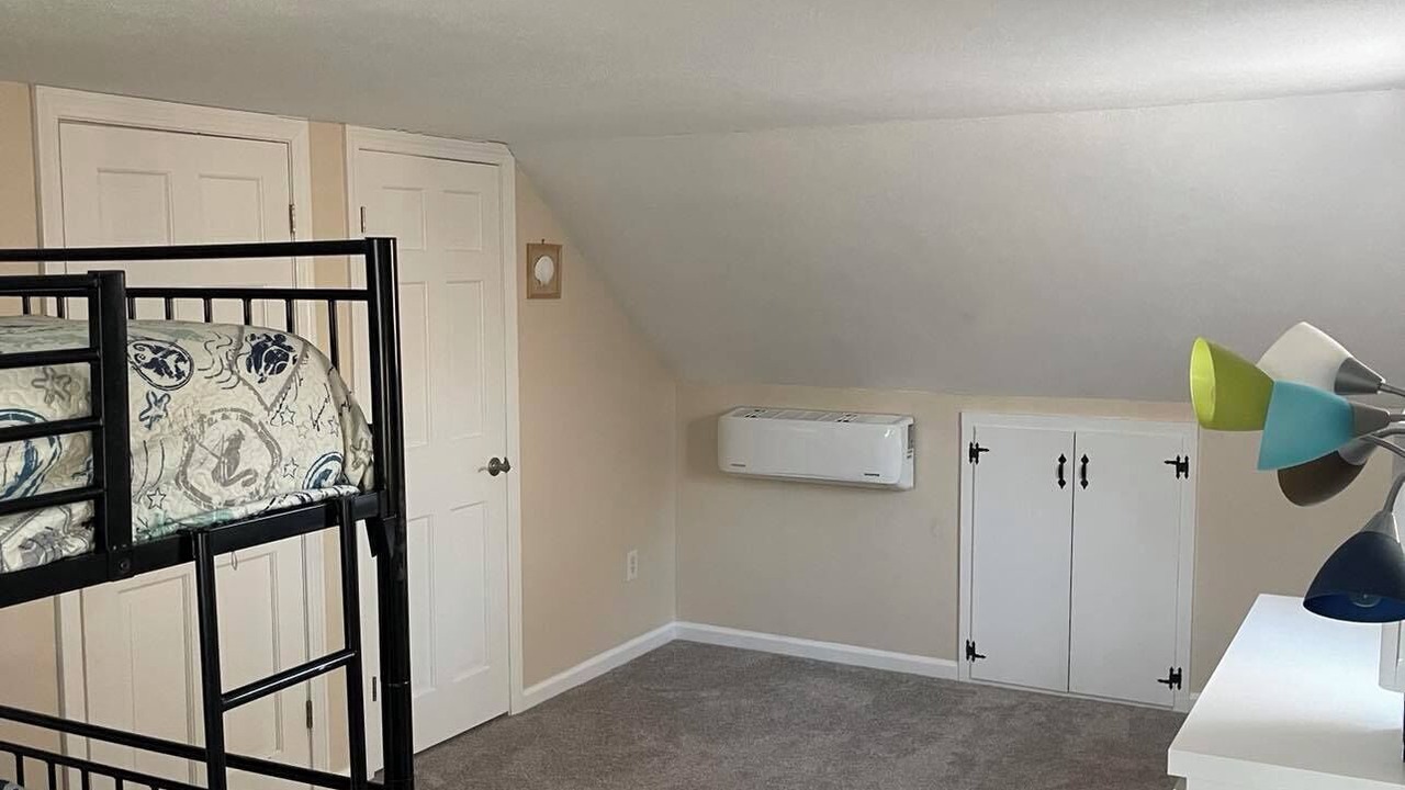 Photo of Bedroom in West Yarmouth