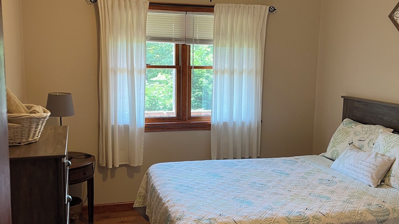 Photo of Bedroom in Aquinnah