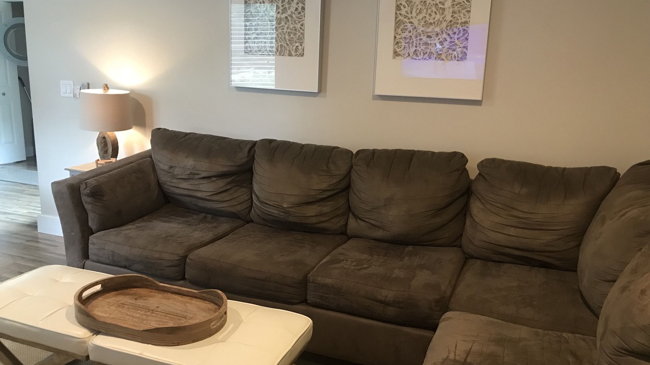Photo of Livingroom in Jamestown