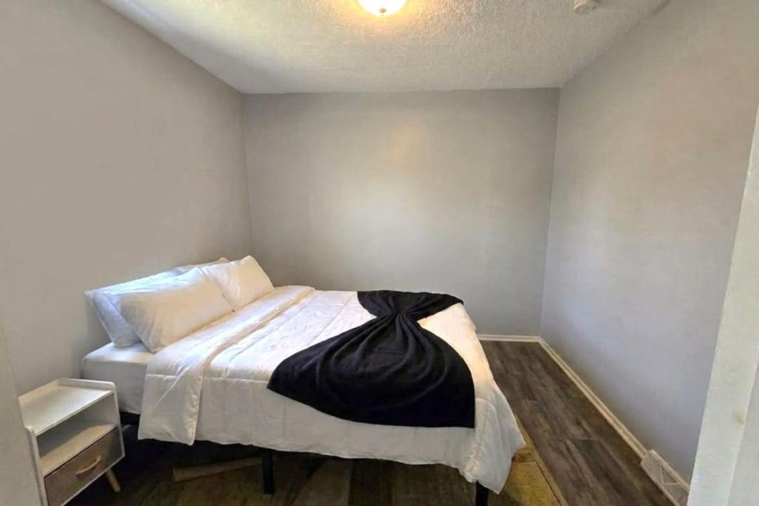 Photo of Bedroom in Niagara Falls