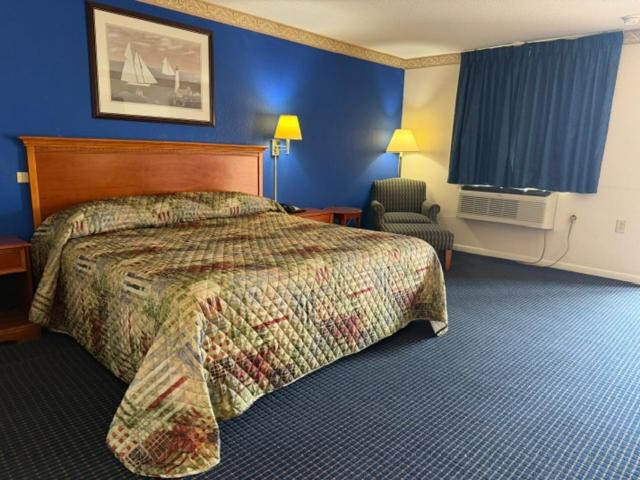 Photo of Bedroom in Wethersfield