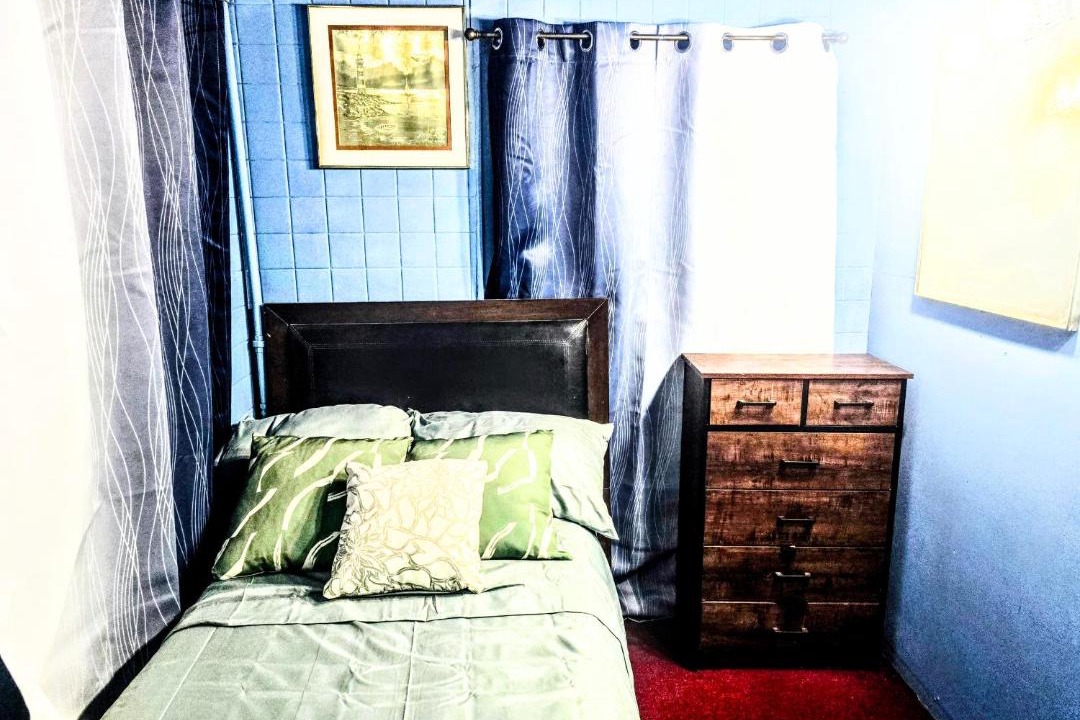 Photo of Bedroom in Forest Hill