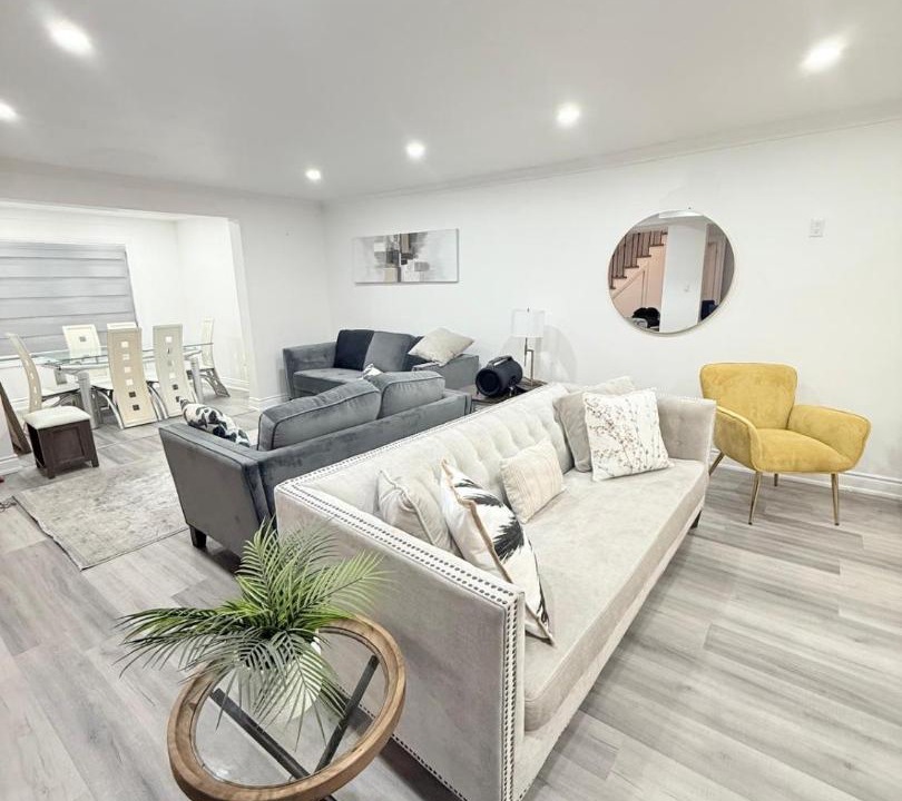 Photo of Livingroom in Stoney Creek