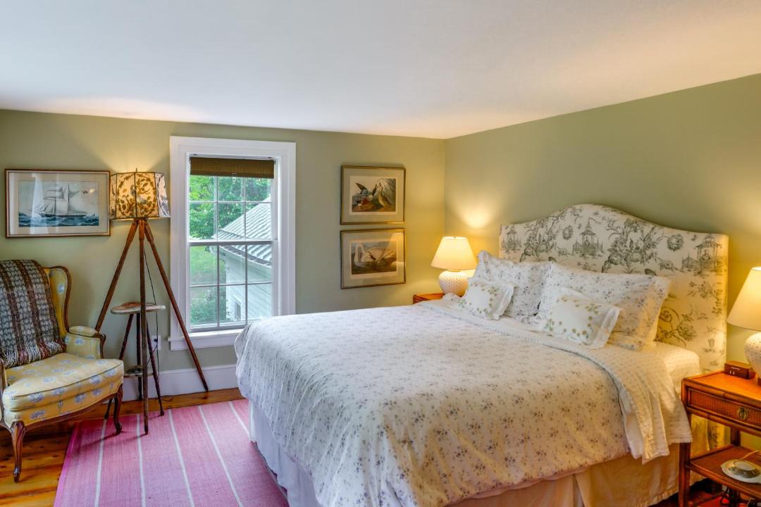 Photo of Bedroom in Middlefield