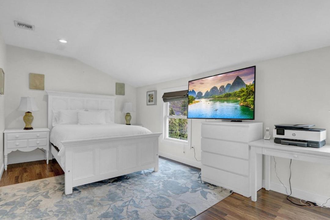 Photo of Bedroom in Mastic Beach