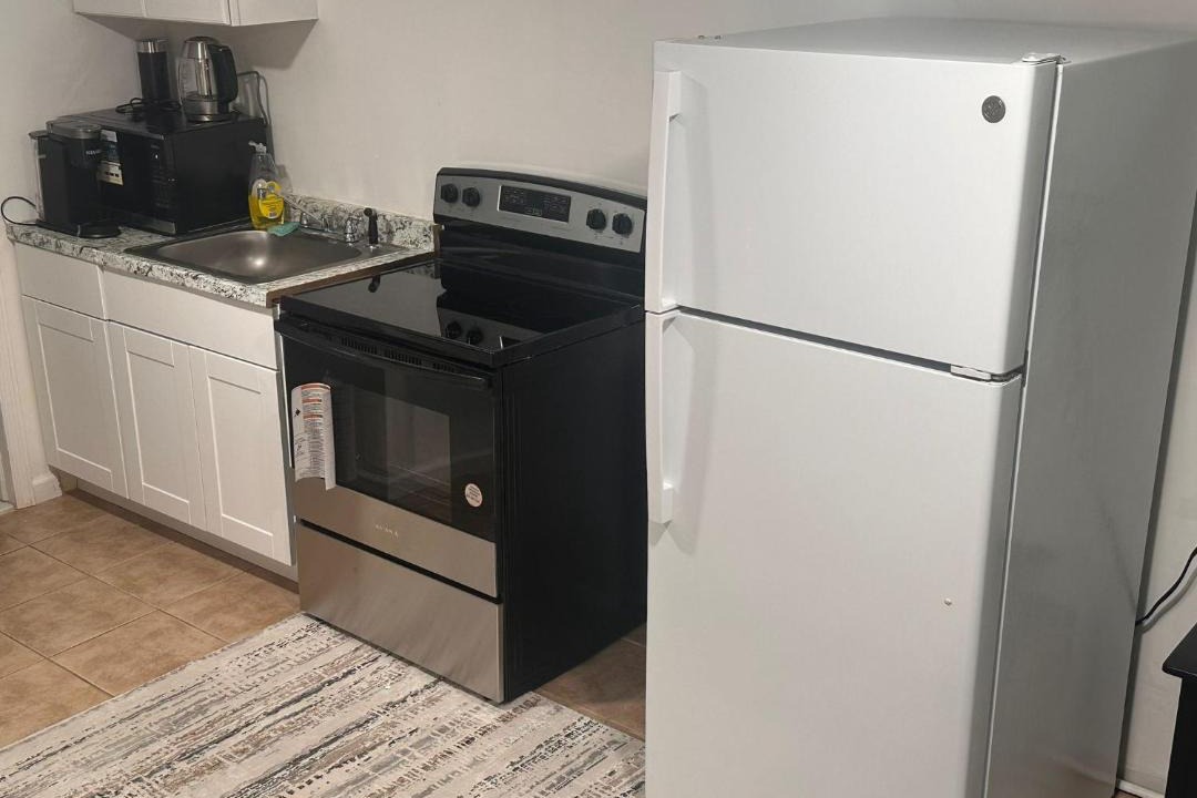 Photo of Kitchen in Alden Manor