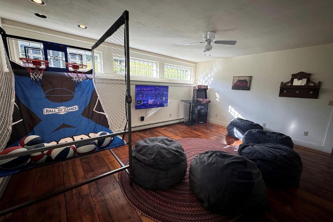 Photo of Livingroom in Weston