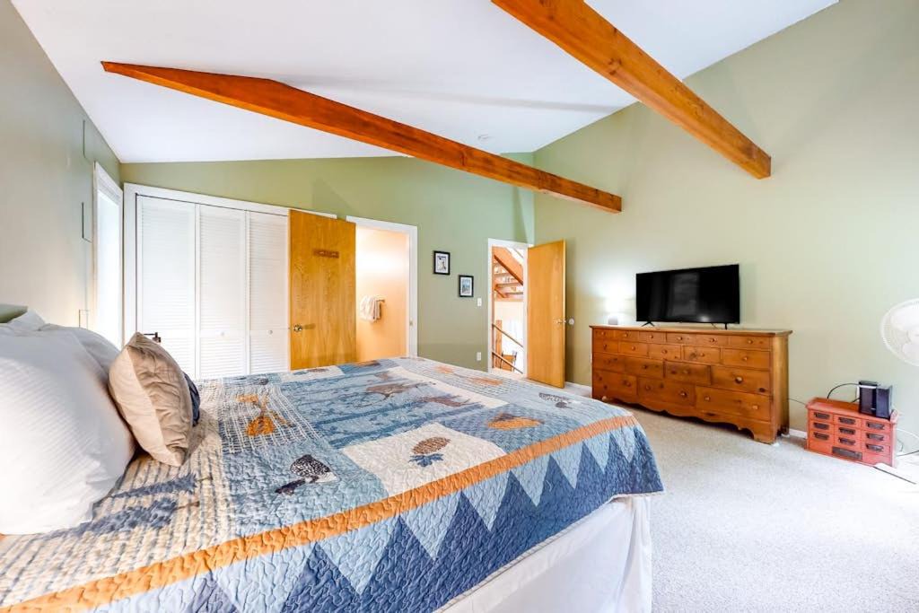 Photo of Bedroom in Bartlett