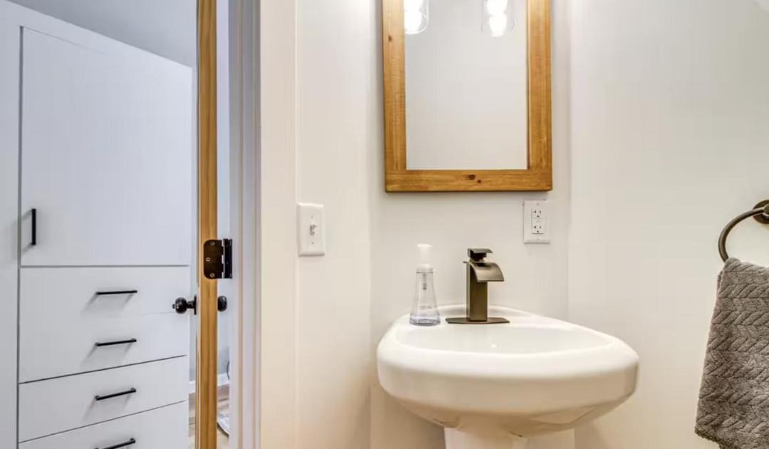 Photo of Bathroom in Perkinsville