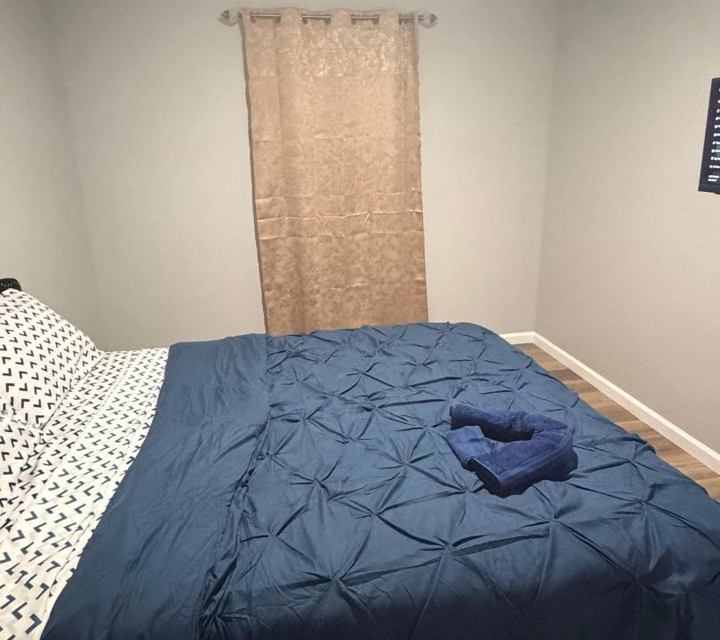 Photo of Bedroom in Newark