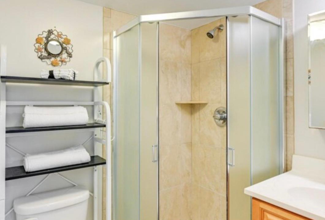 Photo of Bathroom in Floral Park