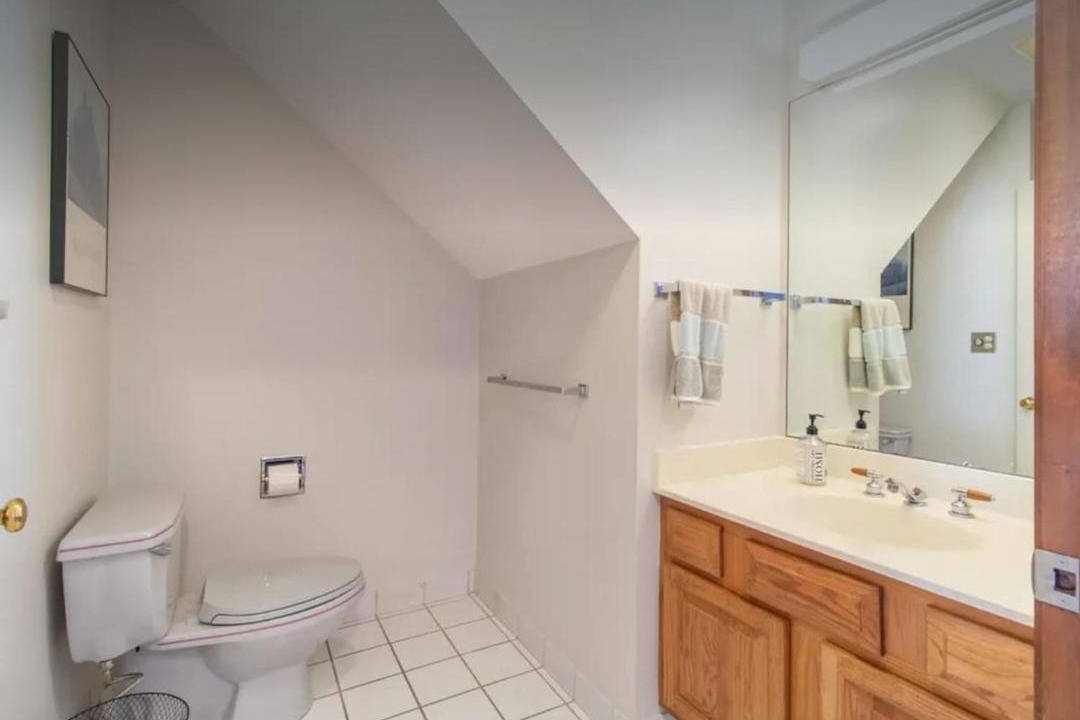 Photo of Bathroom in East Burke