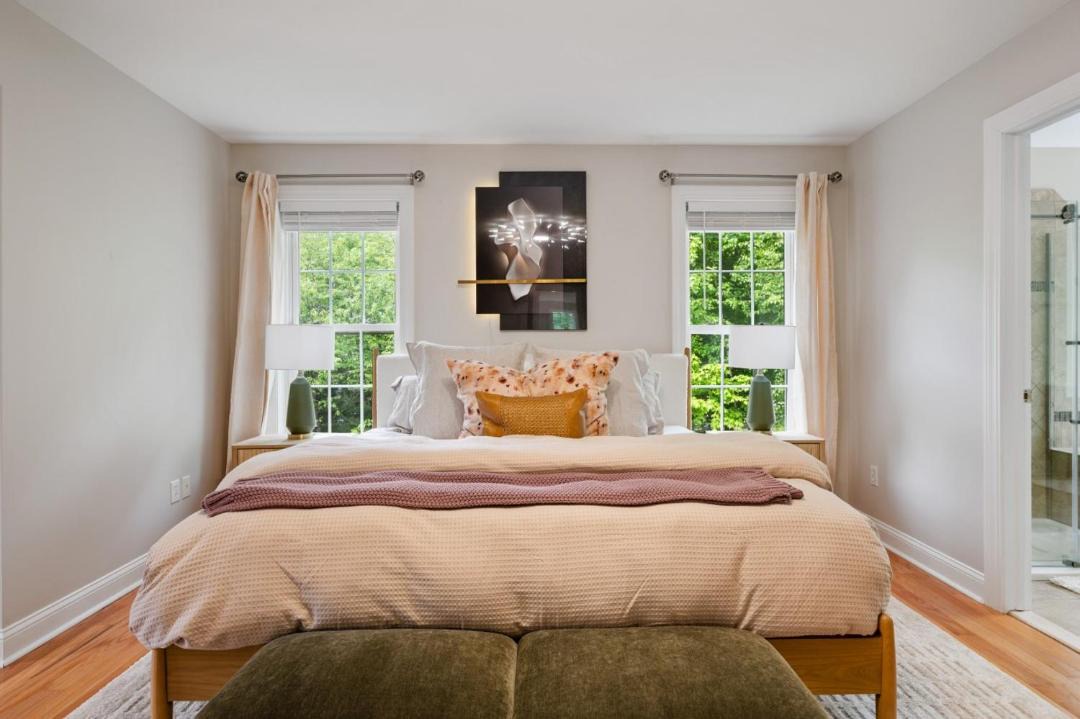 Photo of Bedroom in Saratoga Springs