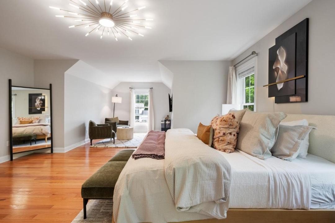Photo of Bedroom in Saratoga Springs