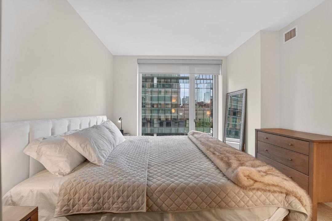 Photo of Bedroom in Fort Point