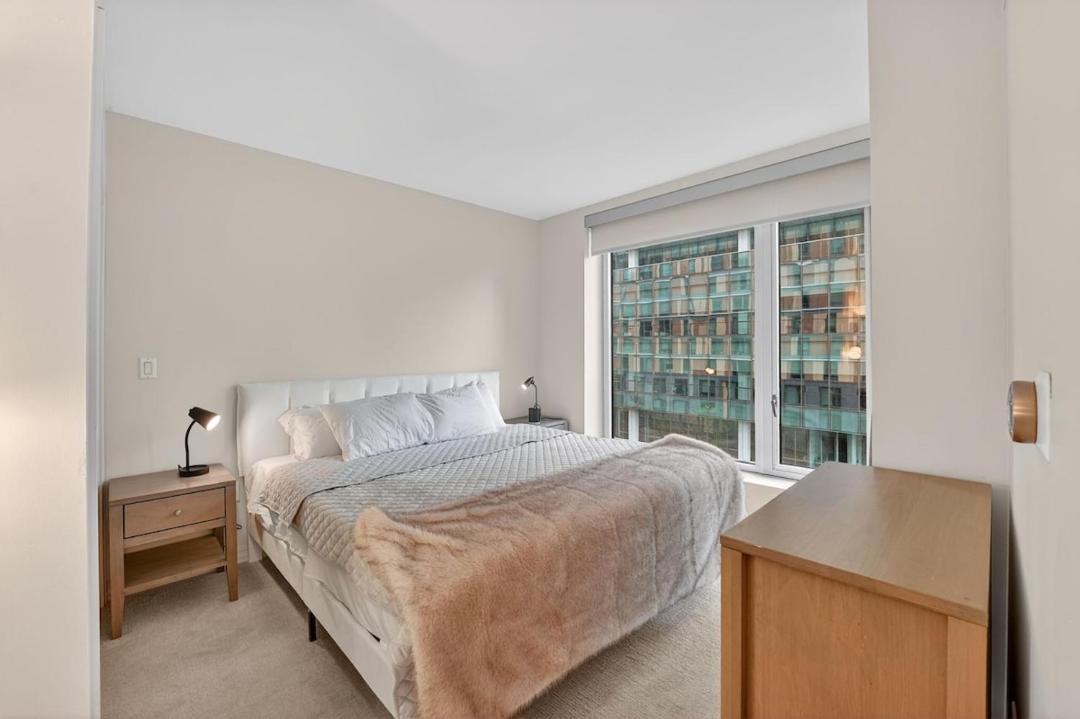 Photo of Bedroom in Fort Point