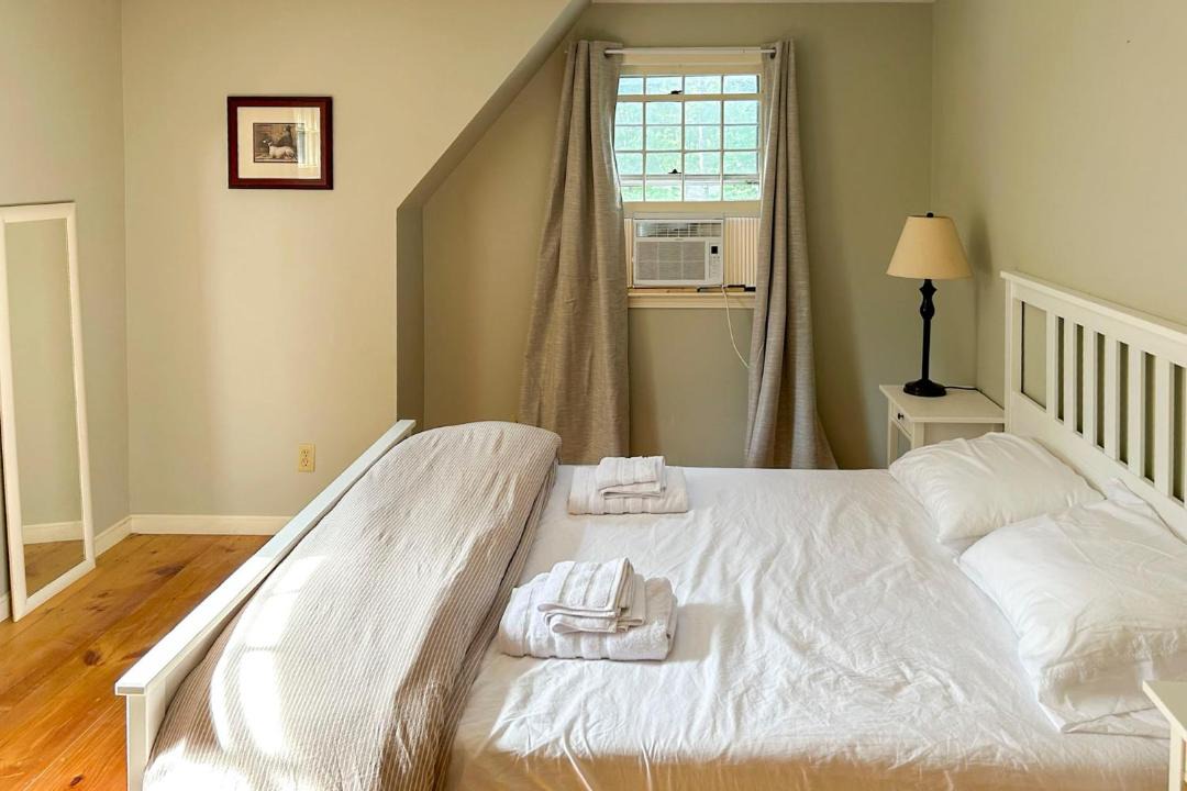 Photo of Bedroom in South Orleans
