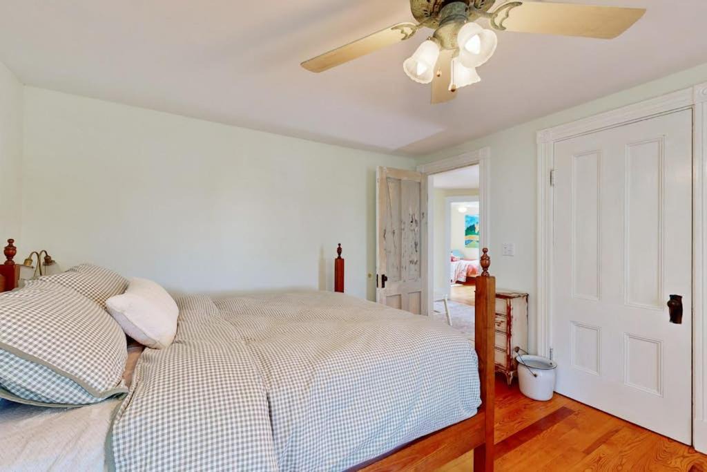 Photo of Bedroom in East Sullivan