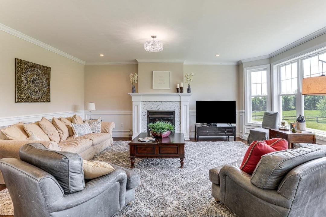 Photo of Livingroom in Adelphia