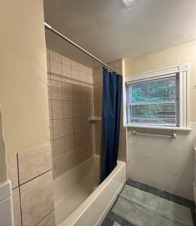 Photo of Bathroom in Cleveland Circle