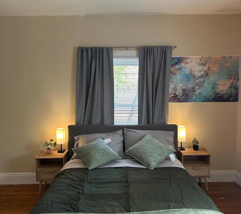 Photo of Bedroom in Cleveland Circle