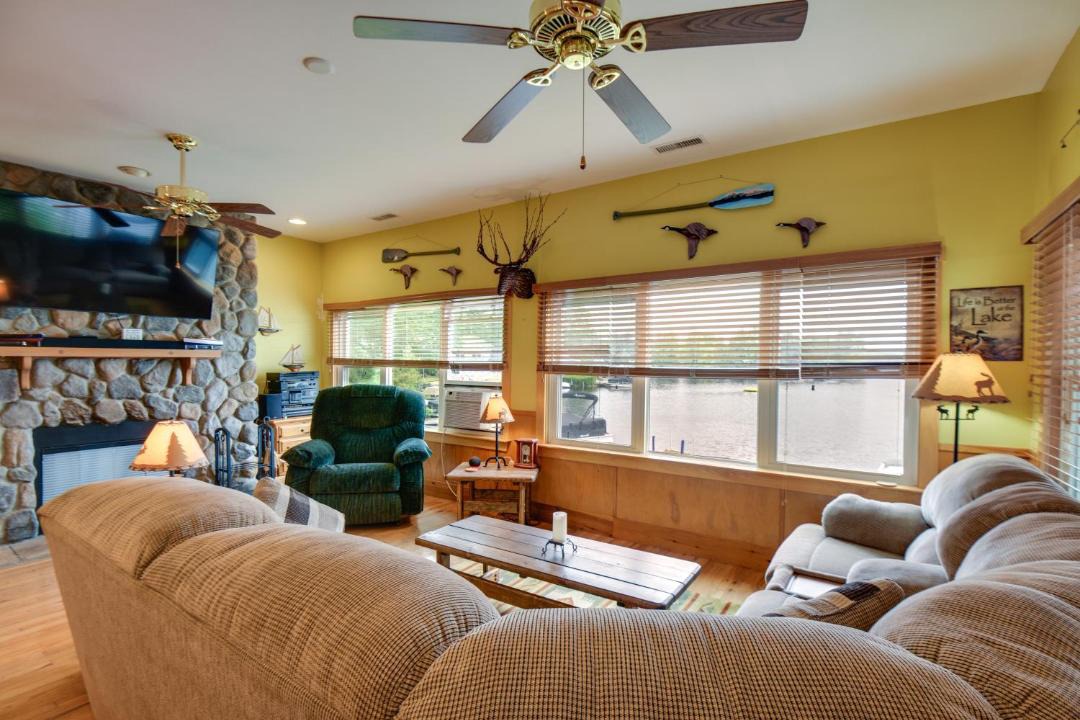 Photo of Livingroom in Waterboro