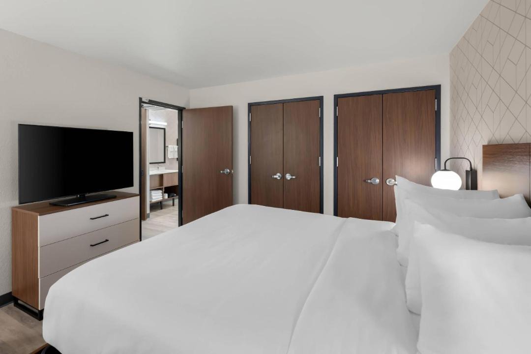 Photo of Others in South Eliot
