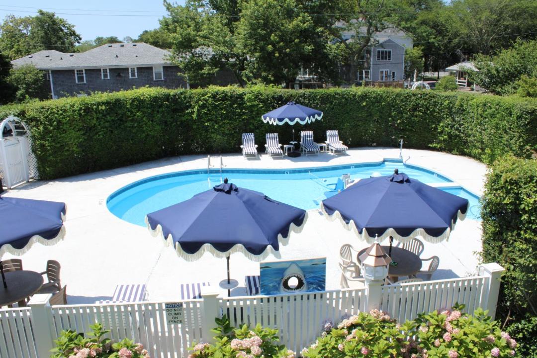 Photo of Others in Edgartown