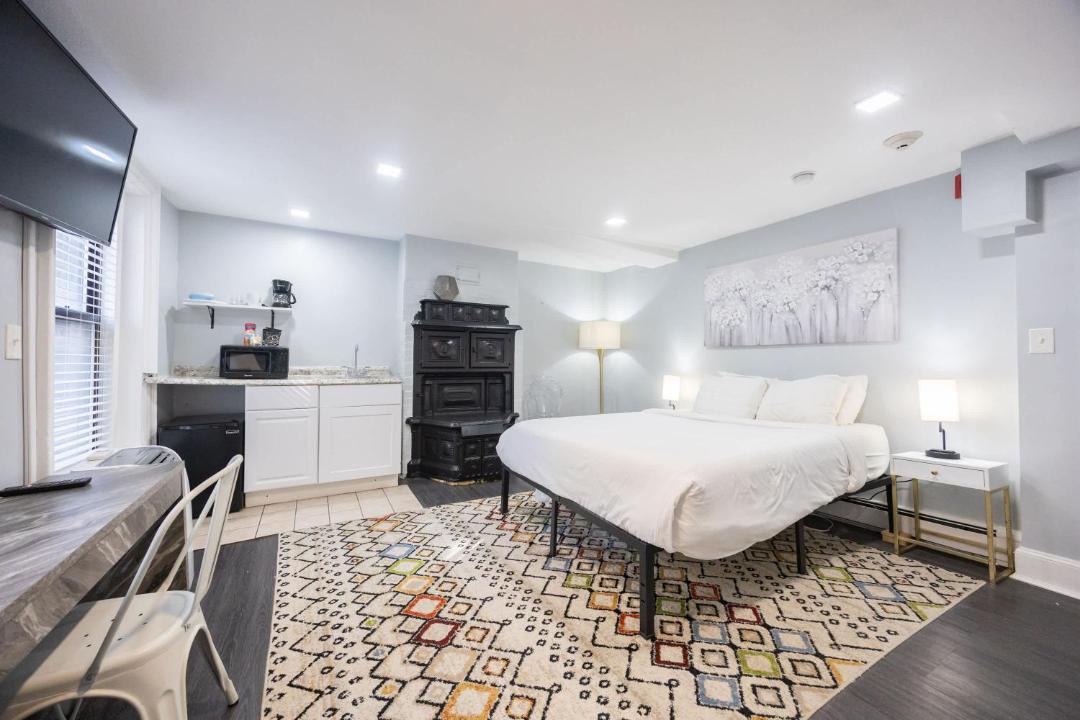 Photo of Bedroom in Bay Village