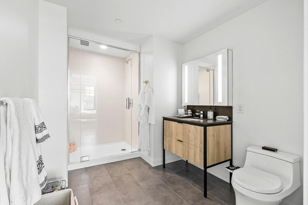 Photo of Bathroom in Shawmut
