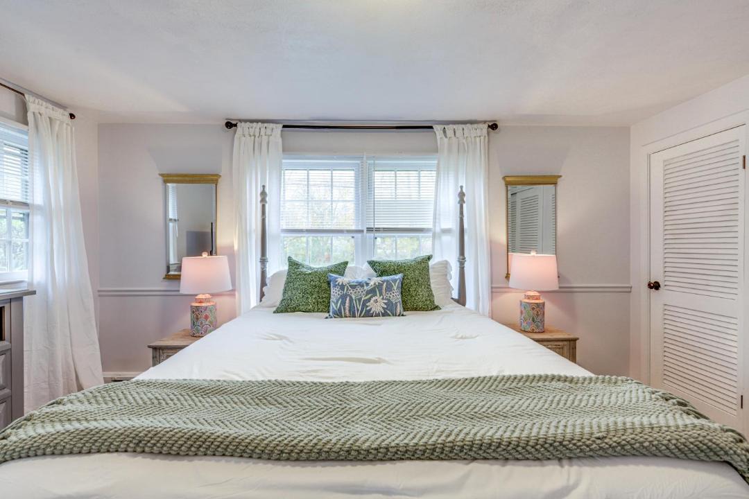Photo of Bedroom in Gilman