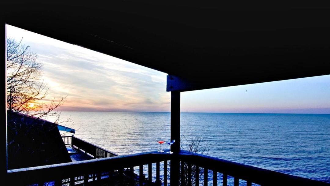 Photo of Patio Balcony in Town of Somerset