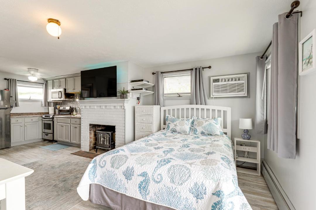 Photo of Bedroom in Old Orchard Beach