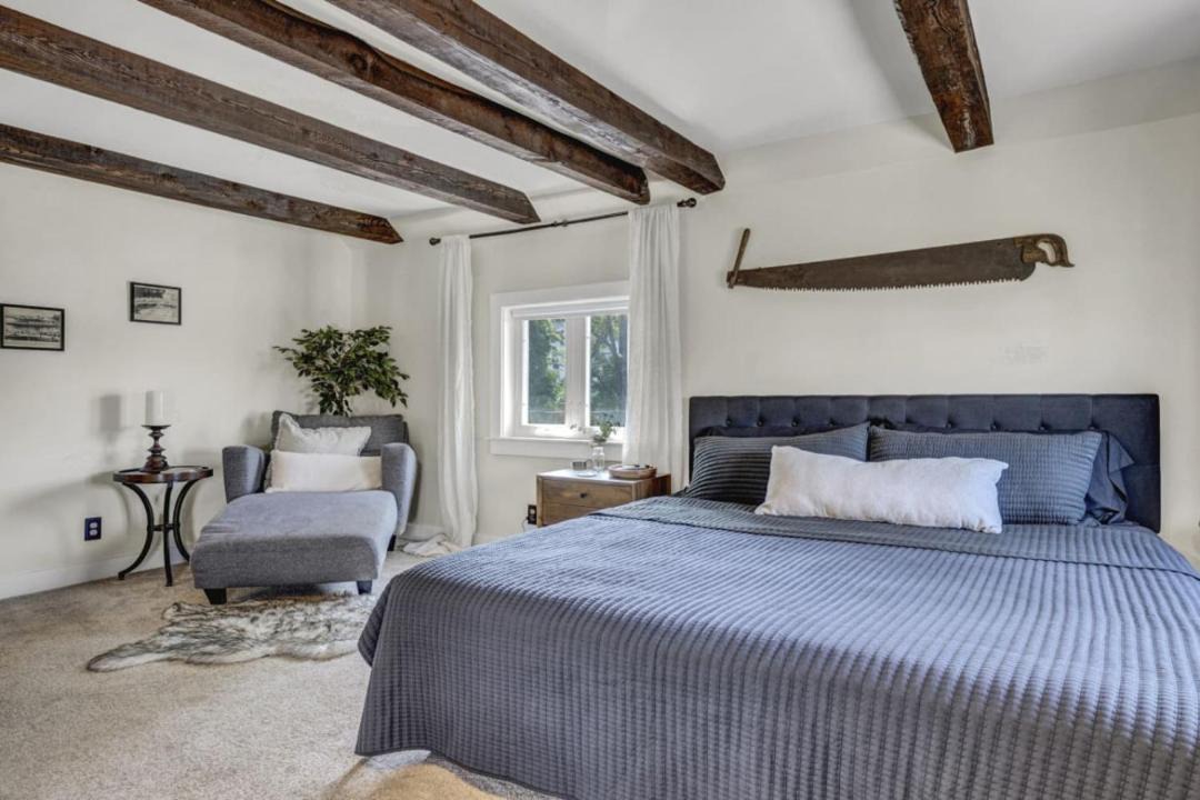 Photo of Bedroom in Wolfeboro