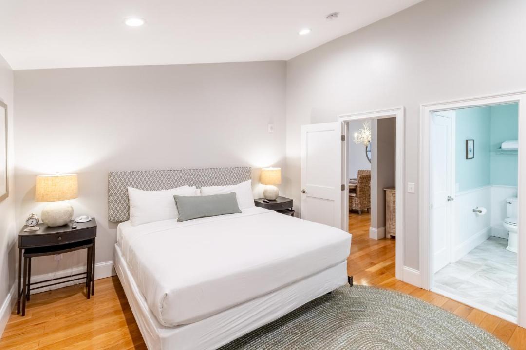 Photo of Bedroom in Yachting Village