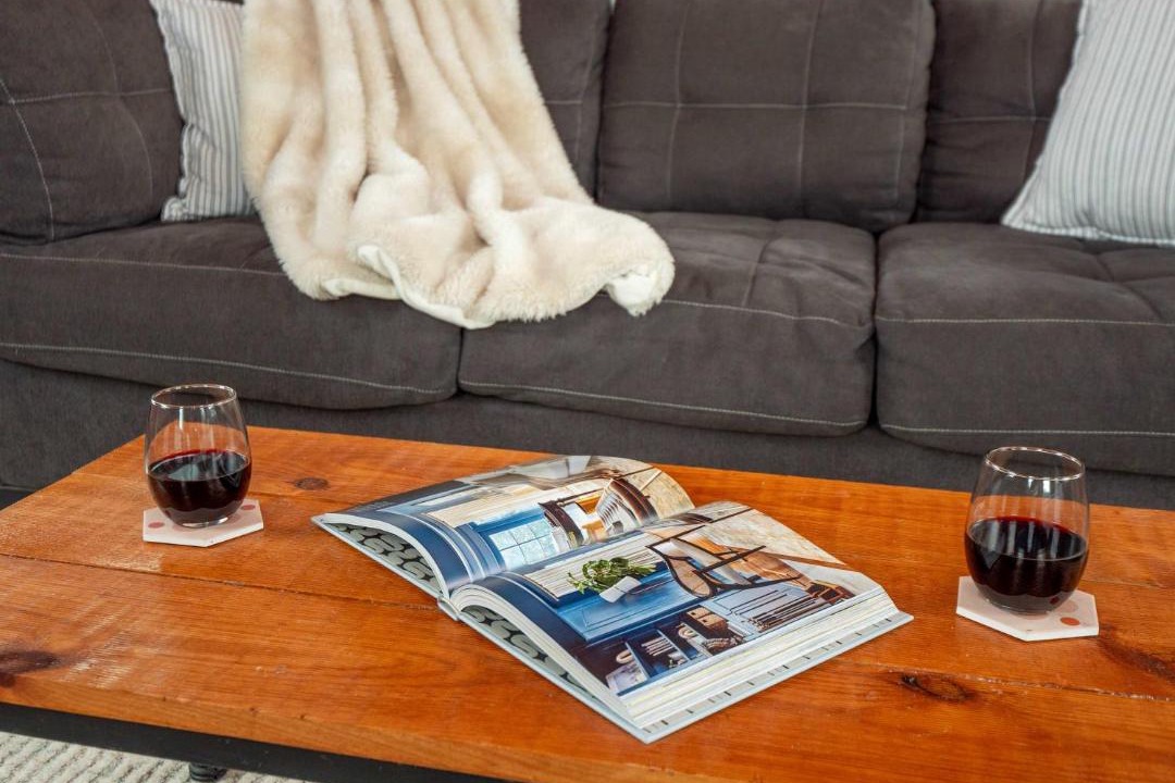 Photo of Livingroom in College Hill
