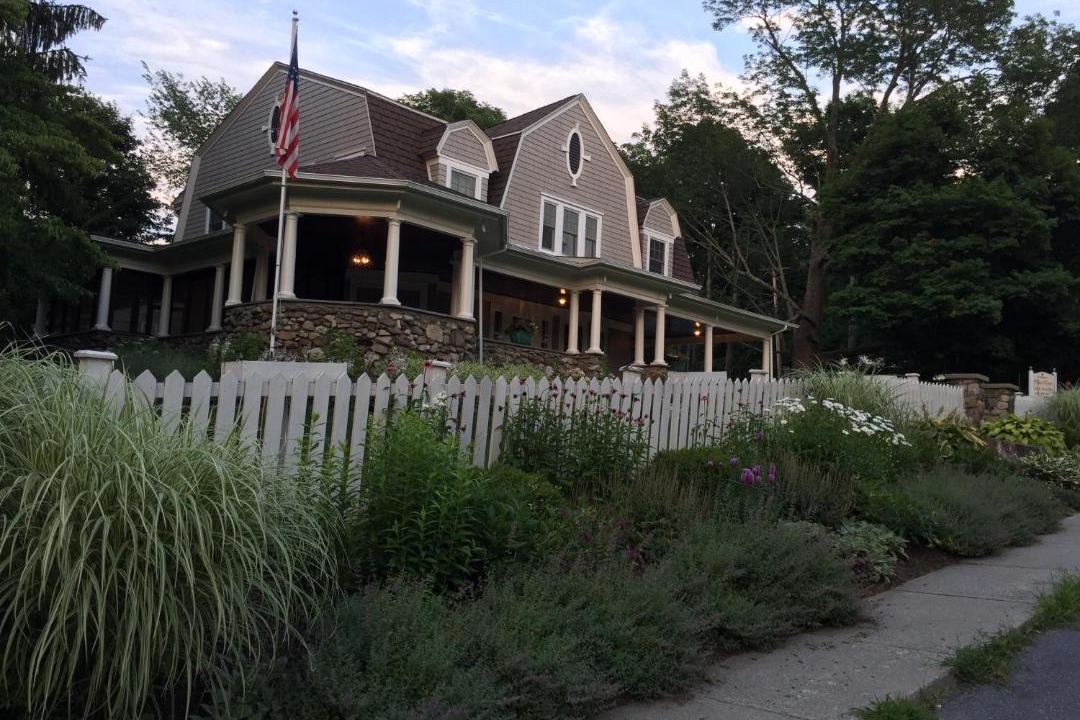 Photo of Buildings in Amenia