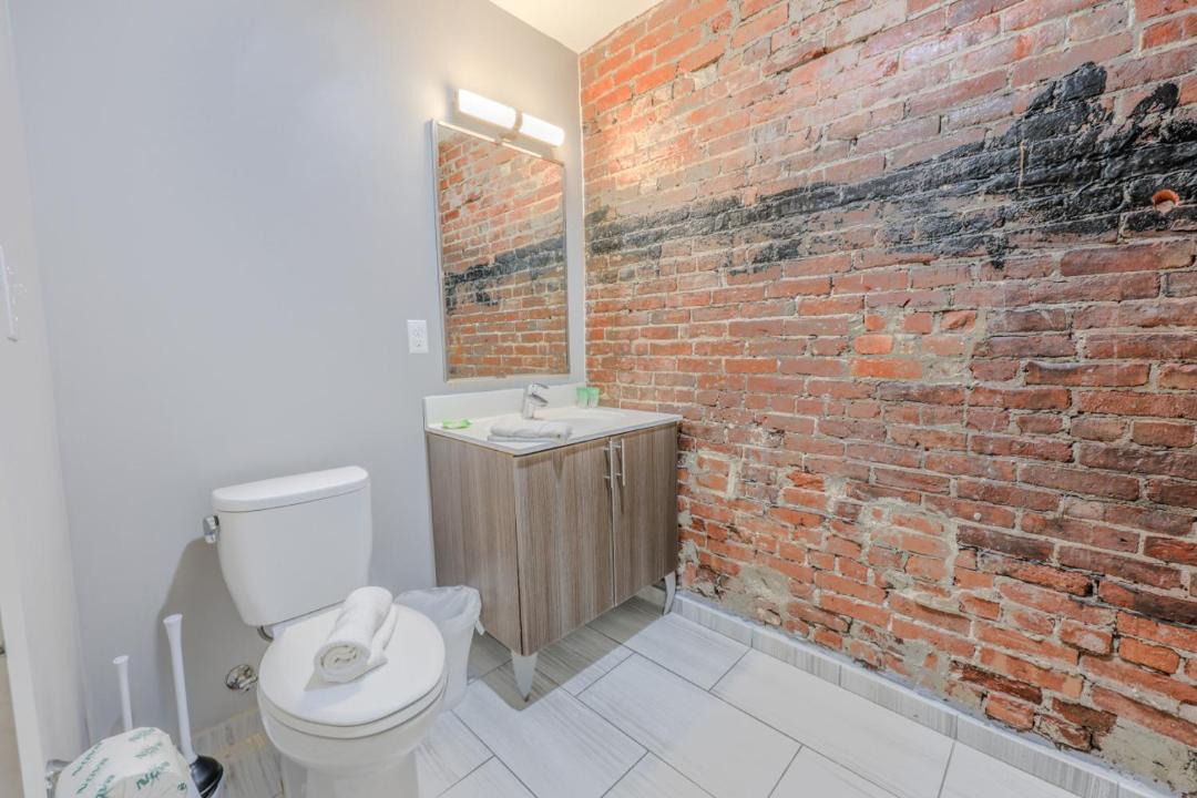 Photo of Bathroom in Downtown Boston