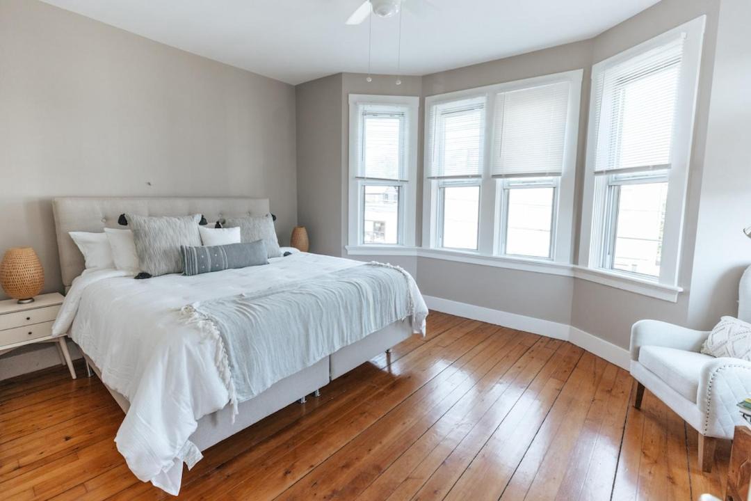 Photo of Bedroom in Yachting Village