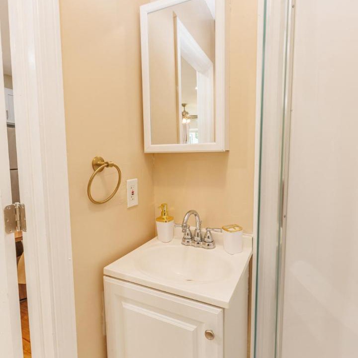 Photo of Bathroom in Roxbury