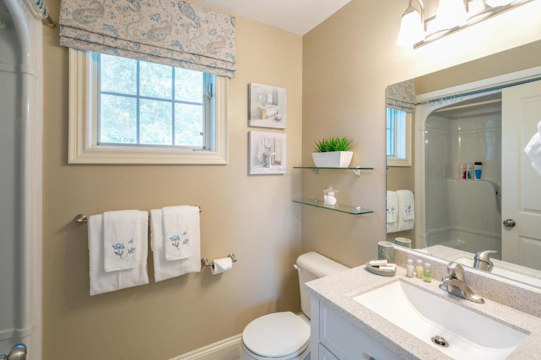 Photo of Bathroom in Niagara-on-the-Lake