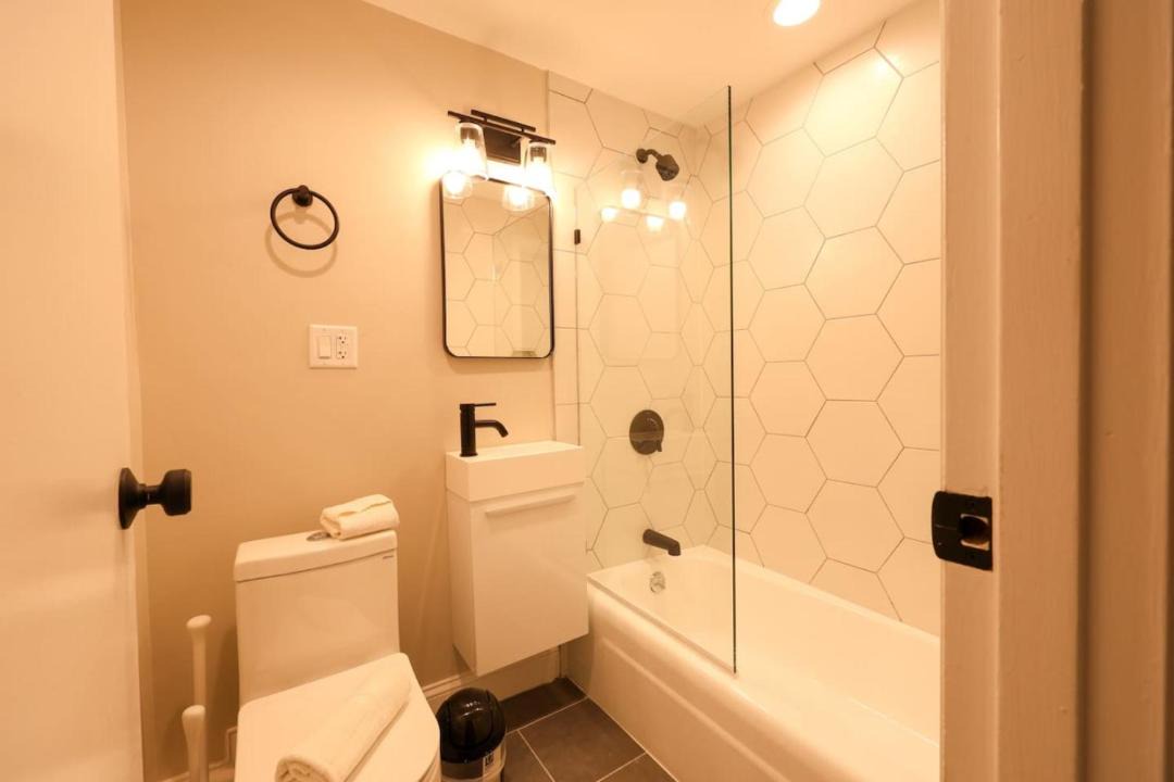 Photo of Bathroom in Prudential - St. Botolph