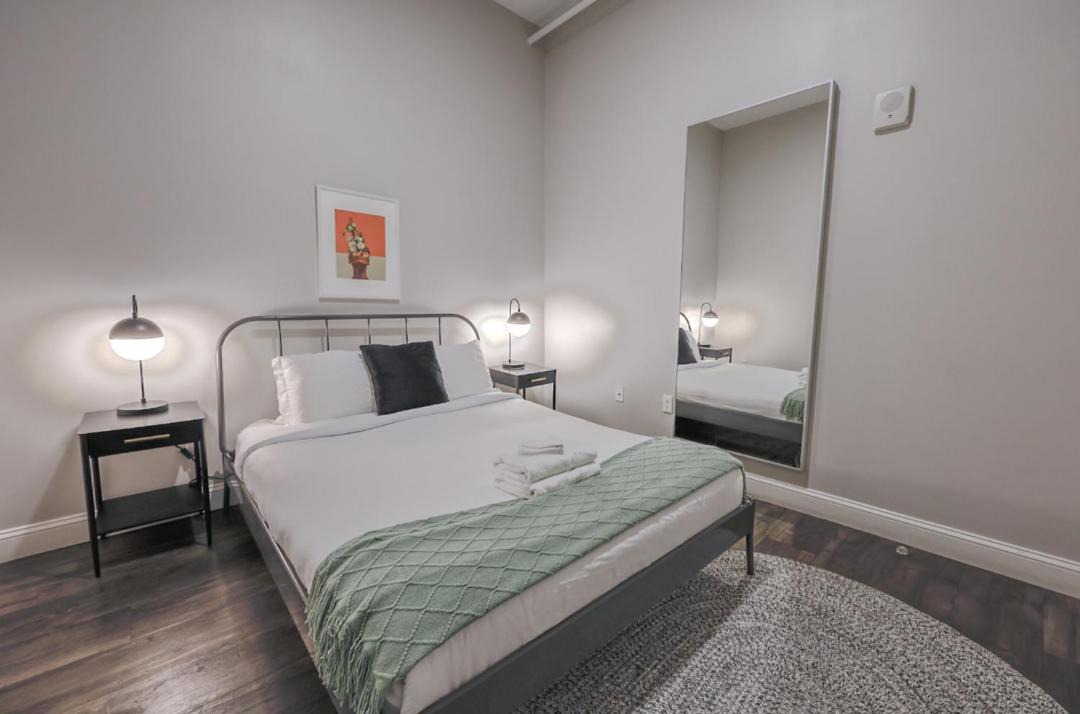 Photo of Bedroom in Downtown Boston