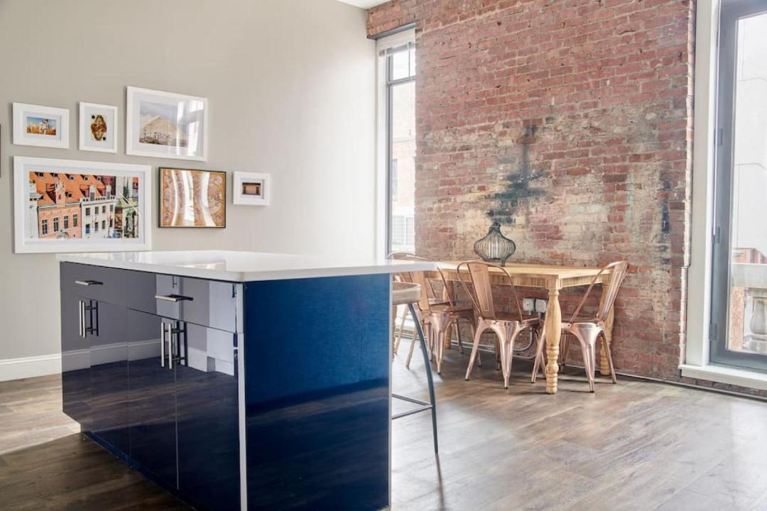 Photo of Others in Downtown Boston